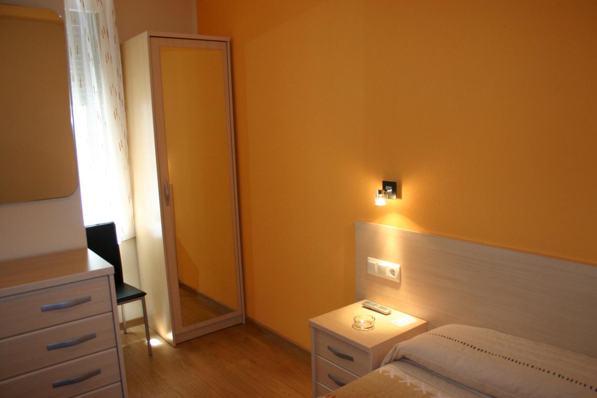 סלאמנקה Hostal Hispanico I מראה חיצוני תמונה